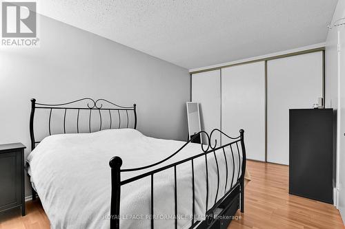 25 - 168 Salter Crescent, Ottawa, ON - Indoor Photo Showing Bedroom