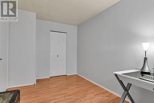 25 - 168 Salter Crescent, Ottawa, ON - Indoor Photo Showing Other Room