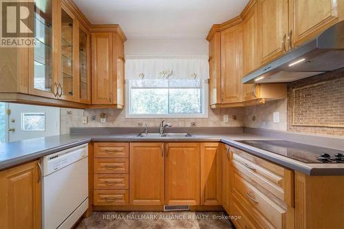1346 Mississauga Road, Mississauga, ON - Indoor Photo Showing Kitchen With Double Sink