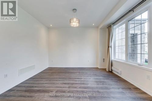 3338 Erasmum Street, Oakville, ON - Indoor Photo Showing Other Room