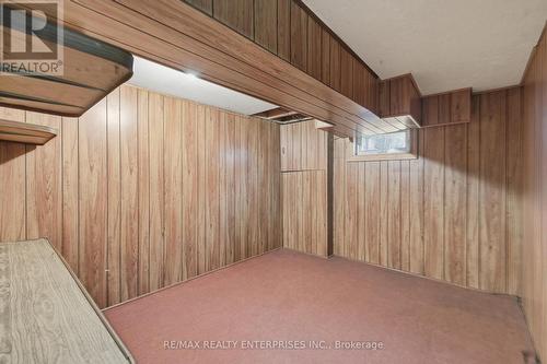 1731 Sandgate Crescent, Mississauga, ON - Indoor Photo Showing Other Room