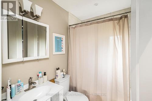 319 Hunter Street W, Hamilton, ON - Indoor Photo Showing Bathroom