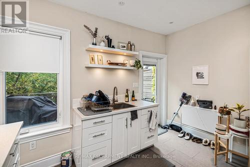 319 Hunter Street W, Hamilton, ON - Indoor