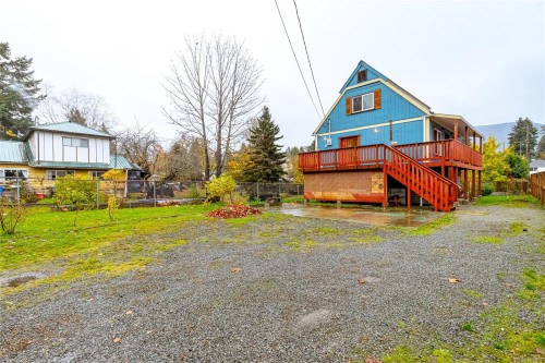 84 Lakeview Ave, Lake Cowichan, BC 
