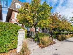 UNIT # 17 - 615 SHORELINE DRIVE  Mississauga, ON L5B 4K4