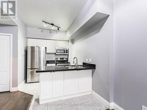 Unit # 17 - 615 Shoreline Drive, Mississauga, ON - Indoor Photo Showing Kitchen With Stainless Steel Kitchen