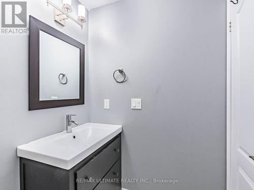 Unit # 17 - 615 Shoreline Drive, Mississauga, ON - Indoor Photo Showing Bathroom