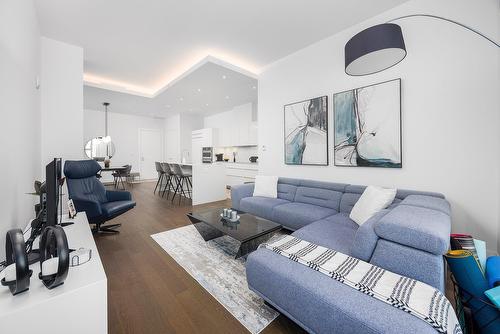 Salon - 2004-255 Rue Étienne-Lavoie, Laval (Sainte-Dorothée), QC - Indoor Photo Showing Living Room