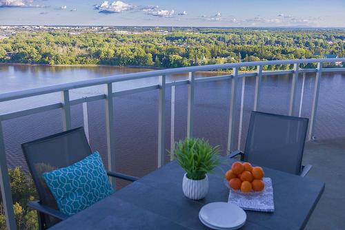 Balcon - 2004-255 Rue Étienne-Lavoie, Laval (Sainte-Dorothée), QC - Outdoor With Body Of Water