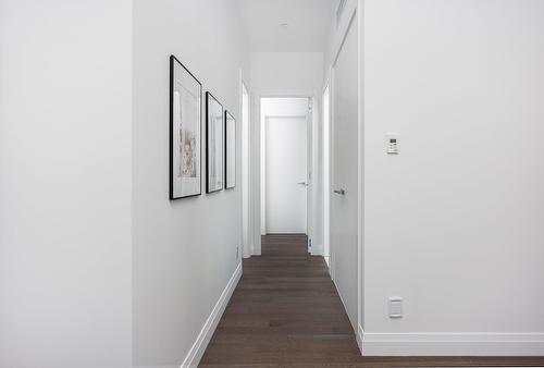 Corridor - 2004-255 Rue Étienne-Lavoie, Laval (Sainte-Dorothée), QC - Indoor Photo Showing Other Room