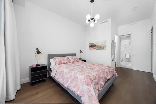 Chambre à coucher principale - 2004-255 Rue Étienne-Lavoie, Laval (Sainte-Dorothée), QC - Indoor Photo Showing Bedroom