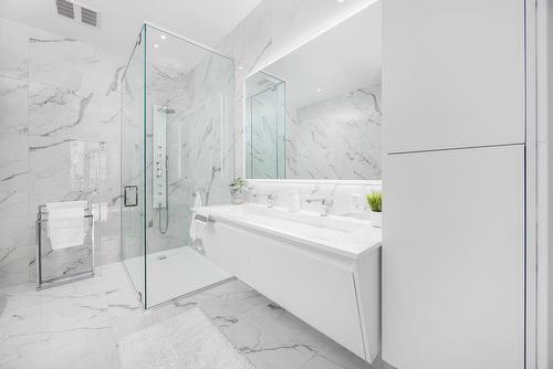 Salle de bains attenante à la CCP - 2004-255 Rue Étienne-Lavoie, Laval (Sainte-Dorothée), QC - Indoor