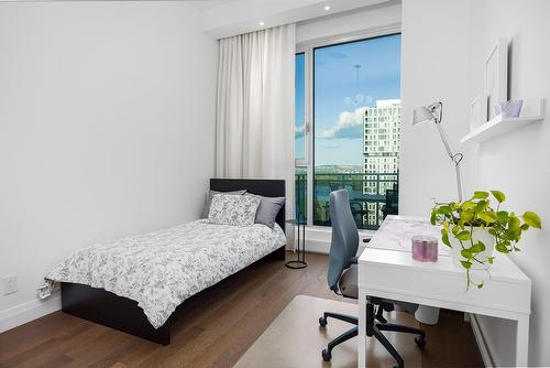 Chambre à coucher - 2004-255 Rue Étienne-Lavoie, Laval (Sainte-Dorothée), QC - Indoor Photo Showing Bedroom