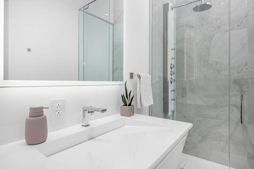 Salle de bains - 2004-255 Rue Étienne-Lavoie, Laval (Sainte-Dorothée), QC - Indoor Photo Showing Bathroom