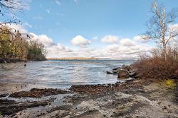 Access to a body of water - 