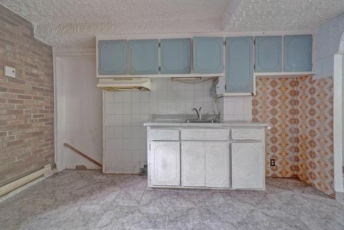 Cuisine - 8913  - 15 2E Avenue, Montréal (Villeray/Saint-Michel/Parc-Extension), QC - Indoor Photo Showing Kitchen
