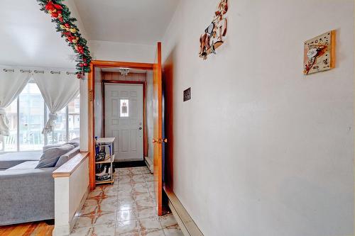 Hall d'entrée/Vestibule - 8913  - 15 2E Avenue, Montréal (Villeray/Saint-Michel/Parc-Extension), QC - Indoor Photo Showing Other Room