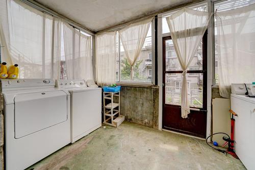 Salle de lavage - 8913  - 15 2E Avenue, Montréal (Villeray/Saint-Michel/Parc-Extension), QC - Indoor Photo Showing Laundry Room