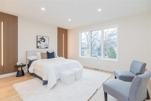 942 Mcmillan Ave, Winnipeg, MB 