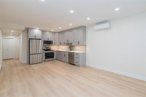 942 Mcmillan Ave, Winnipeg, MB 