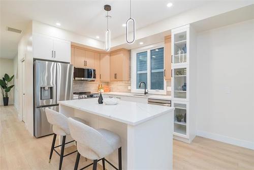 942 Mcmillan Ave, Winnipeg, MB 