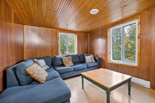 Salon - 121 Crois. Des Trois-Lacs, Lantier, QC - Indoor Photo Showing Living Room
