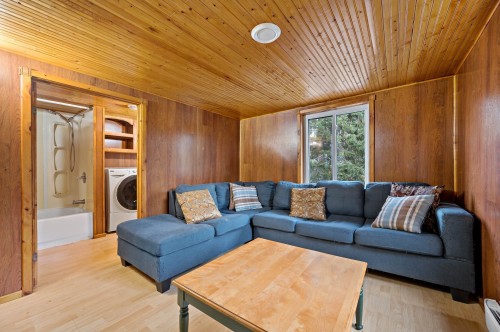 Salon - 121 Crois. Des Trois-Lacs, Lantier, QC - Indoor Photo Showing Living Room