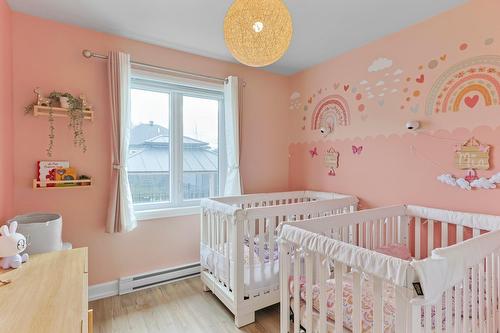 Chambre à coucher - 123 Rue Des Récoltes, Sainte-Barbe, QC - Indoor Photo Showing Bedroom