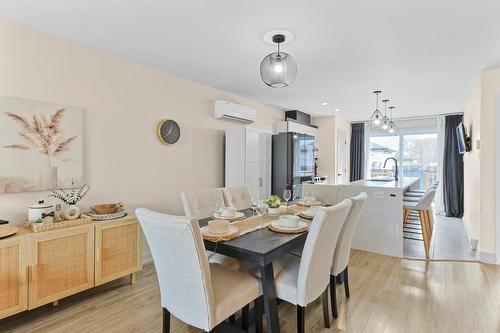 Salle à manger - 123 Rue Des Récoltes, Sainte-Barbe, QC - Indoor Photo Showing Dining Room