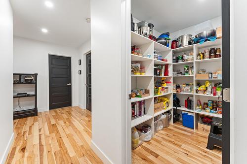 Penderie (Walk-in) - 814 Imp. De La Roche, Granby, QC - Indoor