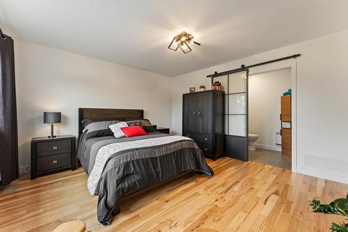 Chambre à coucher principale - 814 Imp. De La Roche, Granby, QC - Indoor Photo Showing Bedroom