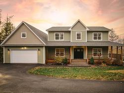 46 Karen Avenue  Fall River, NS B2T 1H7