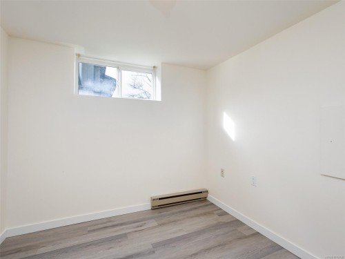 45-3987 Gordon Head Rd, Saanich, BC 