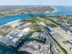 404-1540 VENETIAN Boulevard  Point Edward, ON N7T 0A4