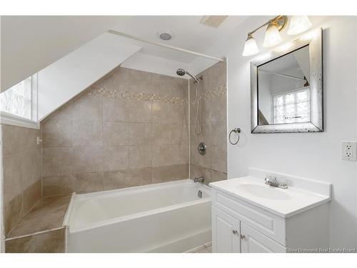 30 Fleet St, Moncton, NB 