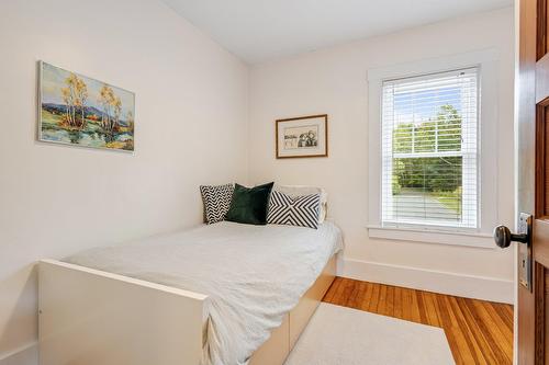 Bedroom - 41 Rue Mountain, Sutton, QC - Indoor Photo Showing Bedroom