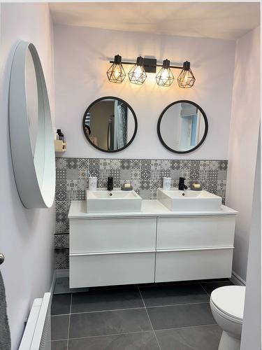 Bathroom - 831 Ch. De La Montagne, Sainte-Agathe-Des-Monts, QC - Indoor Photo Showing Bathroom