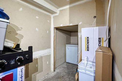 Storage - 302-16 Place Du Soleil, Montréal (Verdun/Île-Des-Soeurs), QC - Indoor Photo Showing Laundry Room