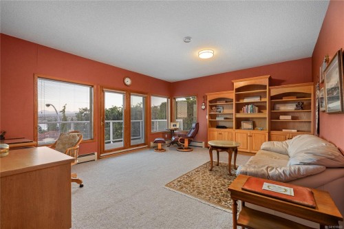 3303 Wavecrest Dr, Nanaimo, BC 