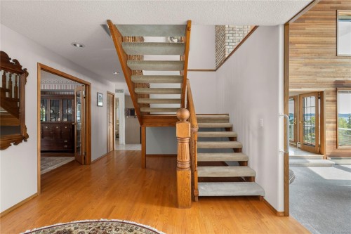 3303 Wavecrest Dr, Nanaimo, BC 