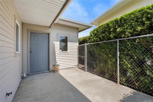 3303 Wavecrest Dr, Nanaimo, BC 