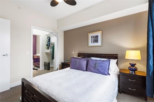 206-4040 Borden St, Saanich, BC - Indoor Photo Showing Bedroom