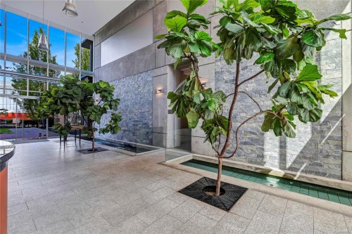 S1104-737 Humboldt St, Victoria, BC - 