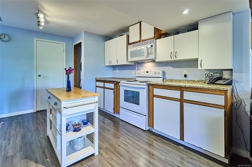 5422 Bayshore Dr, Nanaimo, BC 