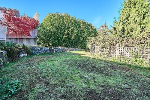 5422 Bayshore Dr, Nanaimo, BC 