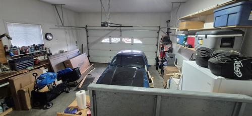 1409 Southview Drive, Cranbrook, BC - Indoor Photo Showing Garage