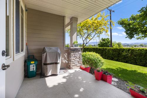 111-3739 Casorso Road, Kelowna, BC - Outdoor With Exterior