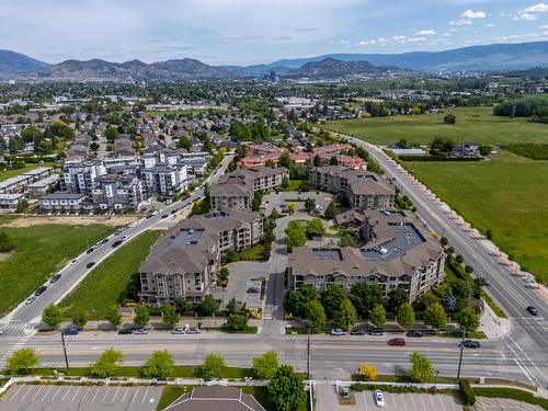 111-3739 Casorso Road, Kelowna, BC - Outdoor With View