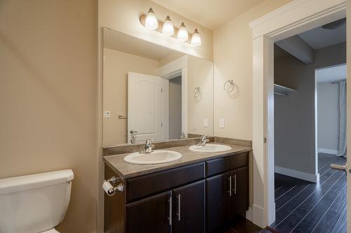 504-975 Victoria  W Street, Kamloops, BC - Indoor Photo Showing Bathroom
