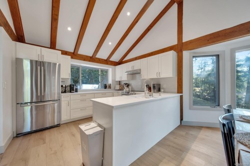 995 Nanaimo River Rd, Nanaimo, BC 